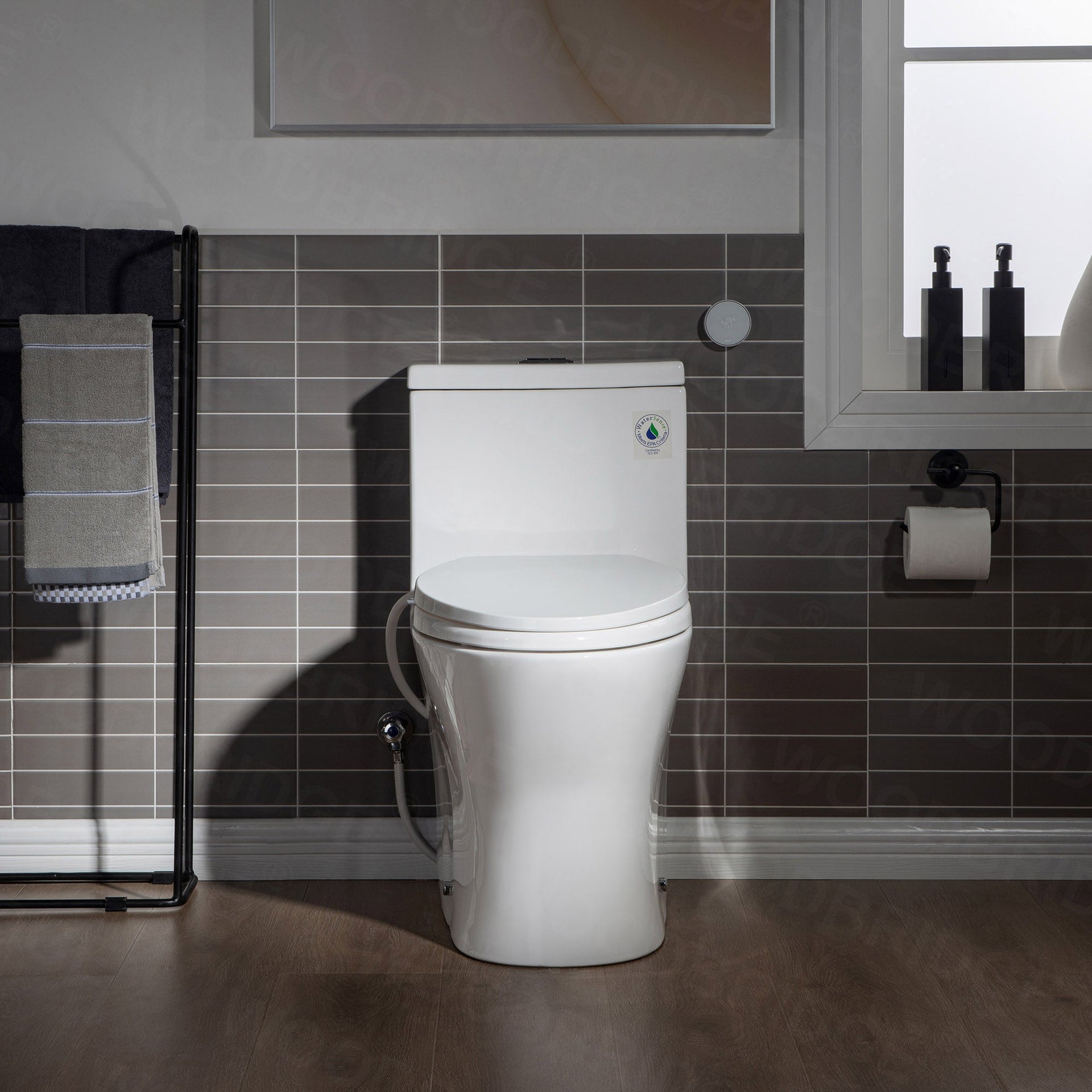 WOODBRIDGE T-0045 Toilet Modern Elongated with Soft Close Bidet Seat Dual Flush 1.1/1.6 GPF New