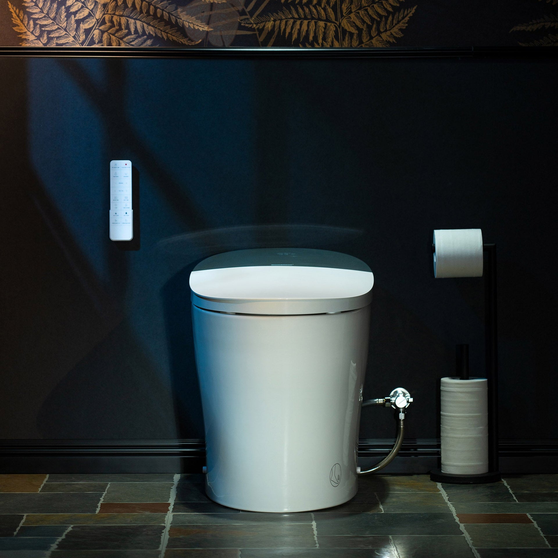 WOODBRIDGE EBT230 Bidet Toilet Smart Auto Open Close Foot Sensor Heated Seat New