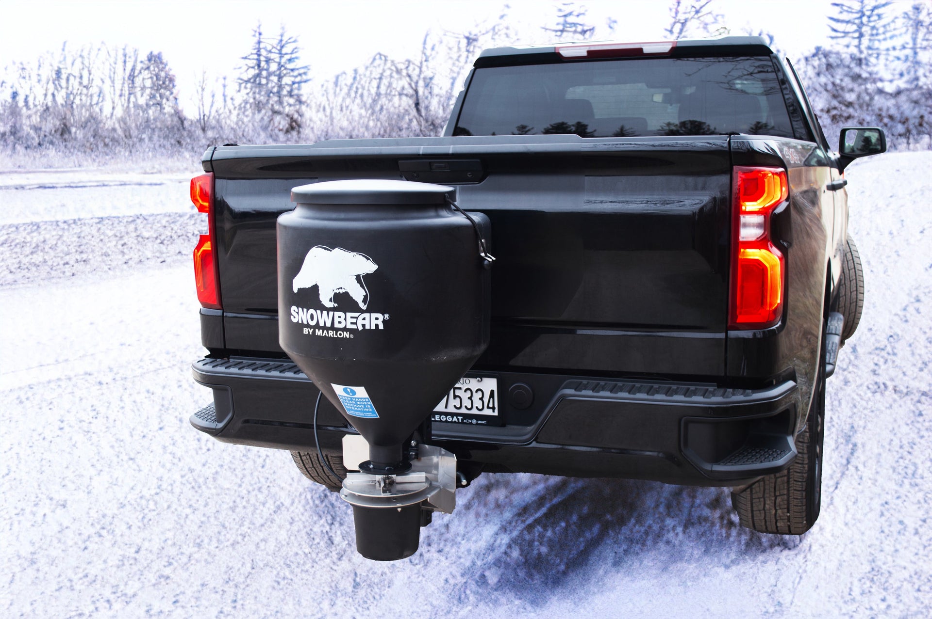 DK2 SnowBear Salt Spreader 4.4 Cu. Ft. Wireless Remote SS223 New
