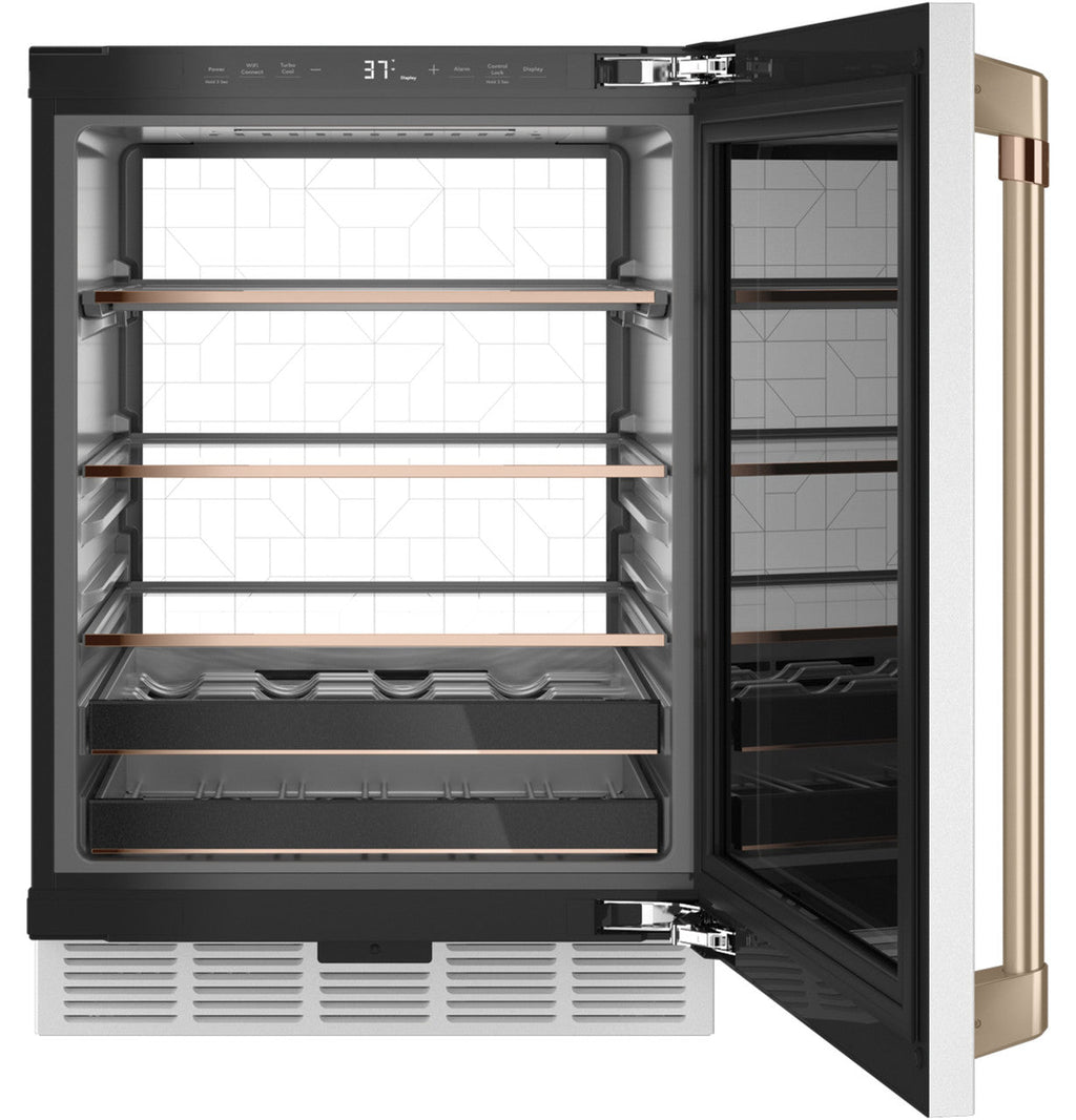 CAFÉ™ ENERGY STAR® 126-Can or 14-Bottle Beverage Center