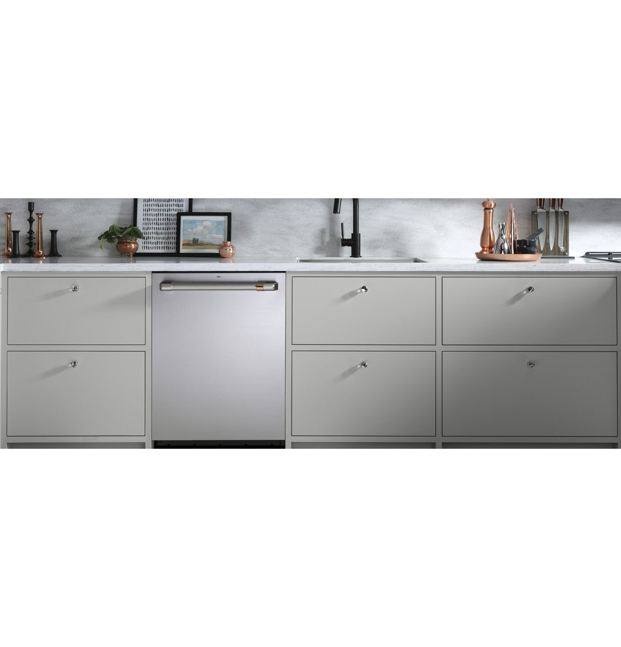 CAFÉ™ ENERGY STAR® Stainless Steel Interior Dishwasher with Sanitize and Ultra Wash & Dry