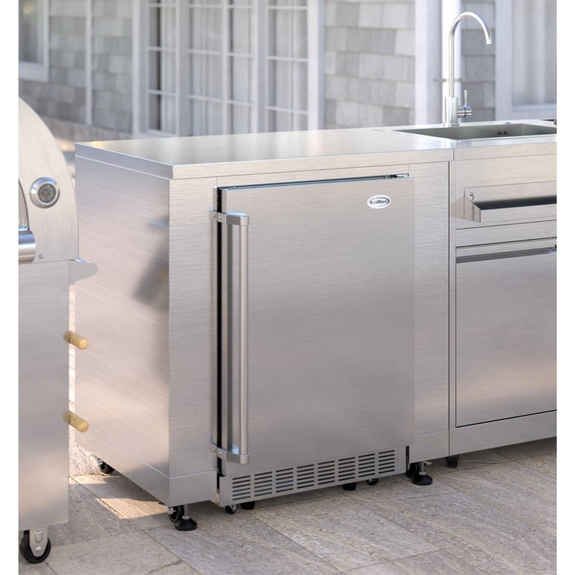 24 in. Outdoor Kitchen Stainless Steel Refrigerator 5.5 cu. ft. Capacity with Automatic defrost, Blue LED Lighting and IPX4 Rating, CSA Listed