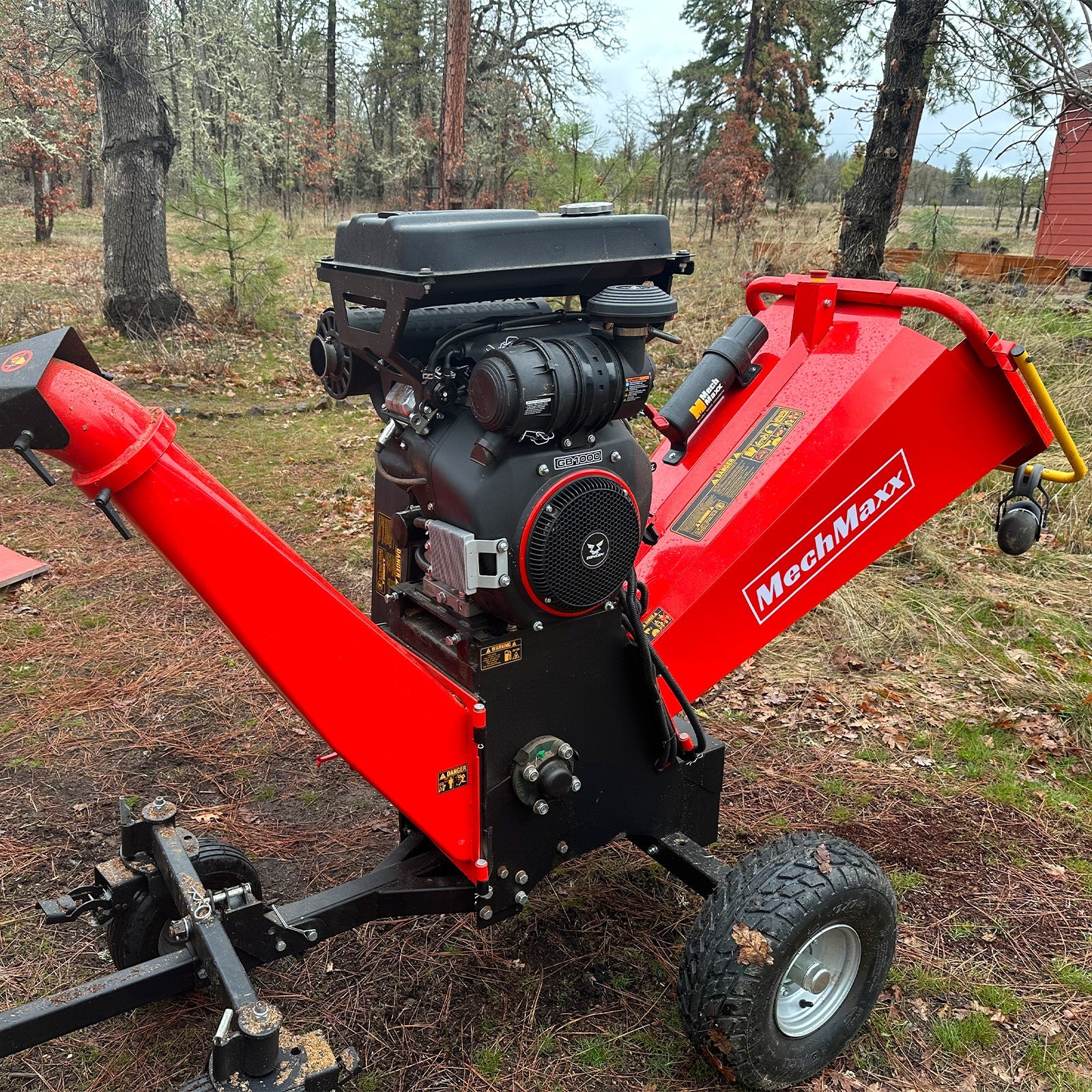 36" MAX Portable Sawmill & 8" Wood Chipper Bundle