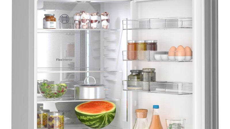 Bosch  800 Series Free-standing fridge-freezer with freezer at bottom, glass door 24'', Total No Frost - White (B24CB80ESW)