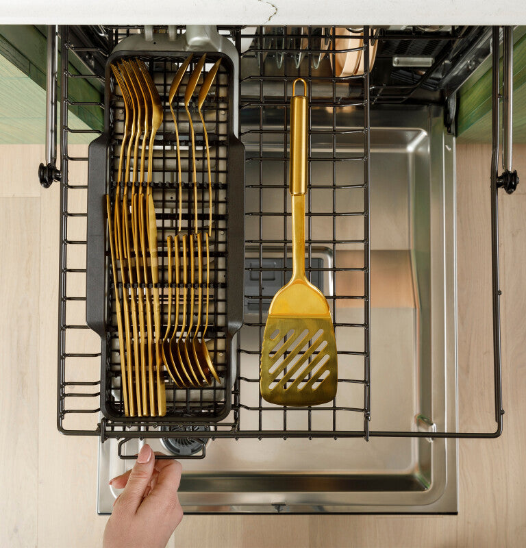 CAFE  Caf? Customfit Stainless Interior Smart Dishwasher With Ultra Wash Top Rack And Dual Convection Ultra Dry, 44 Dba - Matte White (CDT858P4VW2)