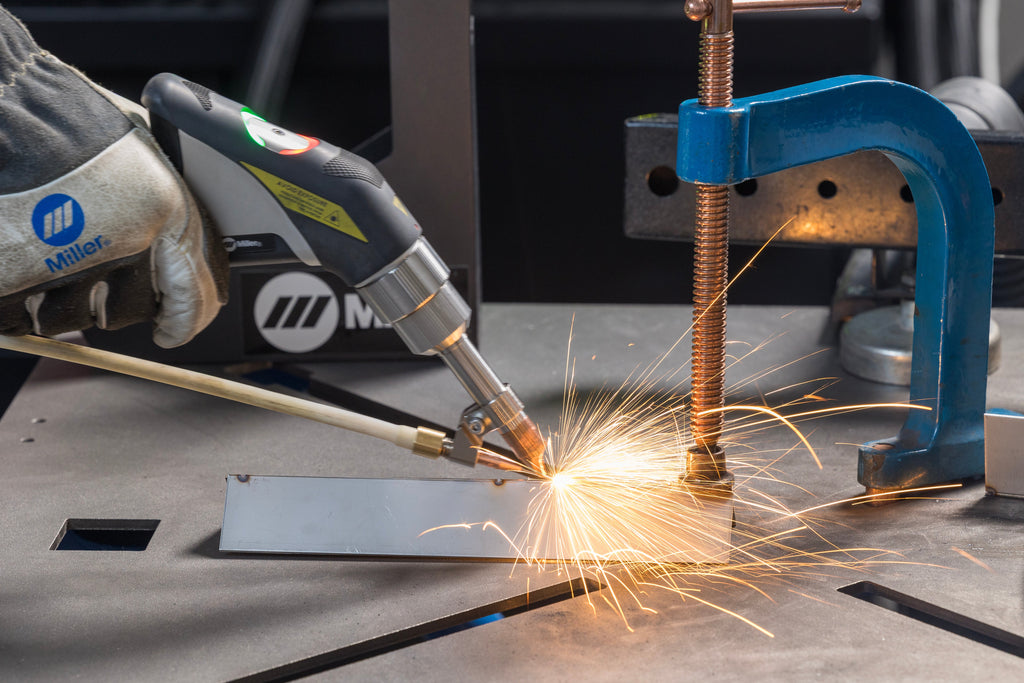 Miller OptX 1kW Handheld Laser Welder -  951000204