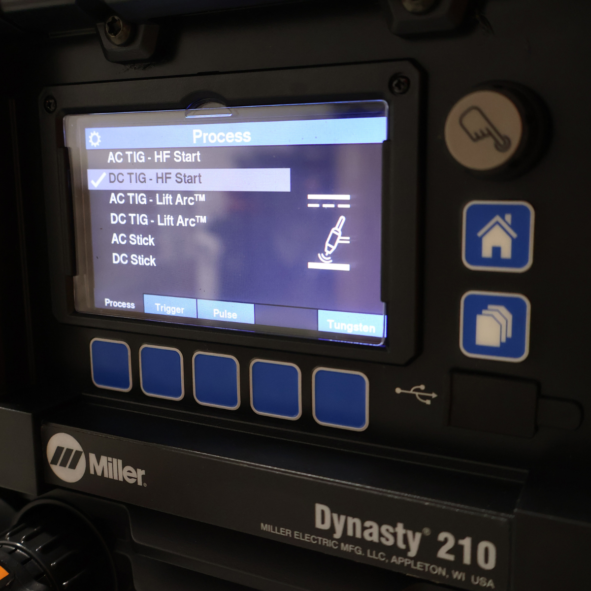 Miller Dynasty 210 Complete w/ CPS and Wireless Foot Control - 951936