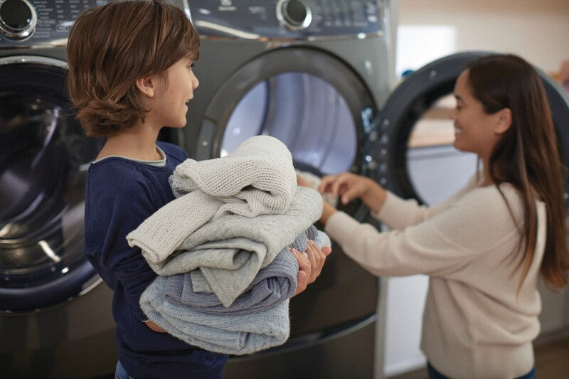 ELECTROLUX  600 Series Gas Dryer - 8.0 Cu. Ft. - Titanium (ELFG7637AT)