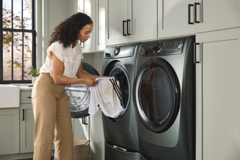ELECTROLUX  700 Series Front Load Washer with Smartboost®, designed for cold water efficiency - 4.5 Cu. Ft. - White (ELFW7738AW)