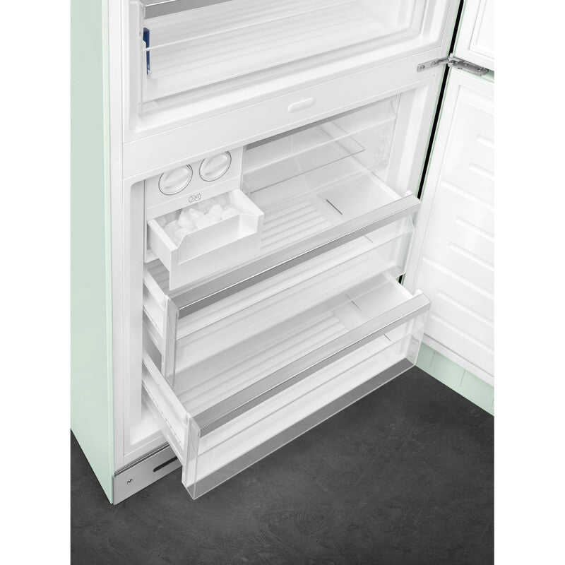 Smeg  Refrigerator Retro-style - Pastel green (FAB38URPG)