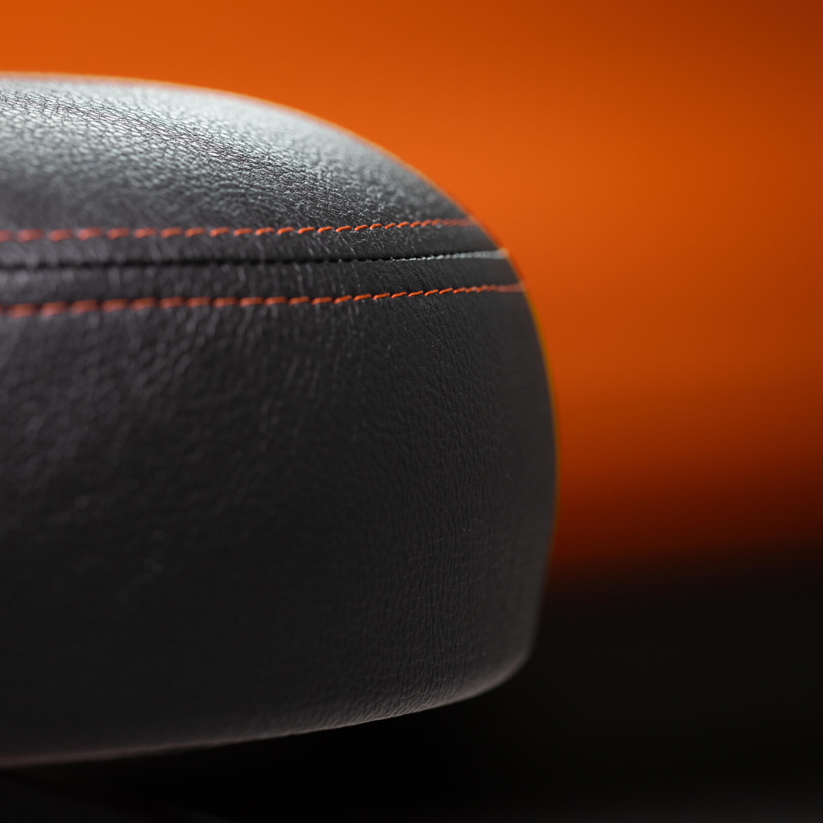 FORD MUSTANG® - COMPETITION ORANGE (ELEVATED)