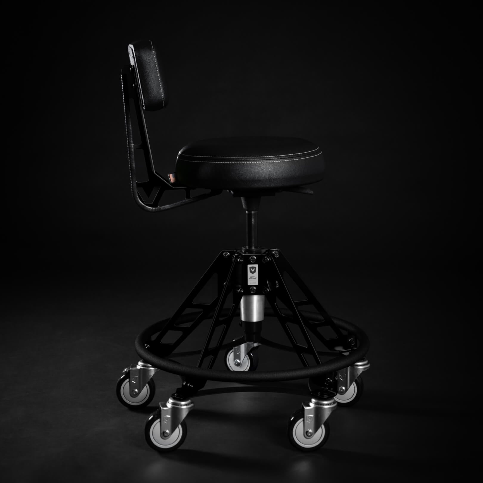 FORD MUSTANG® - SHADOW BLACK (ELEVATED)