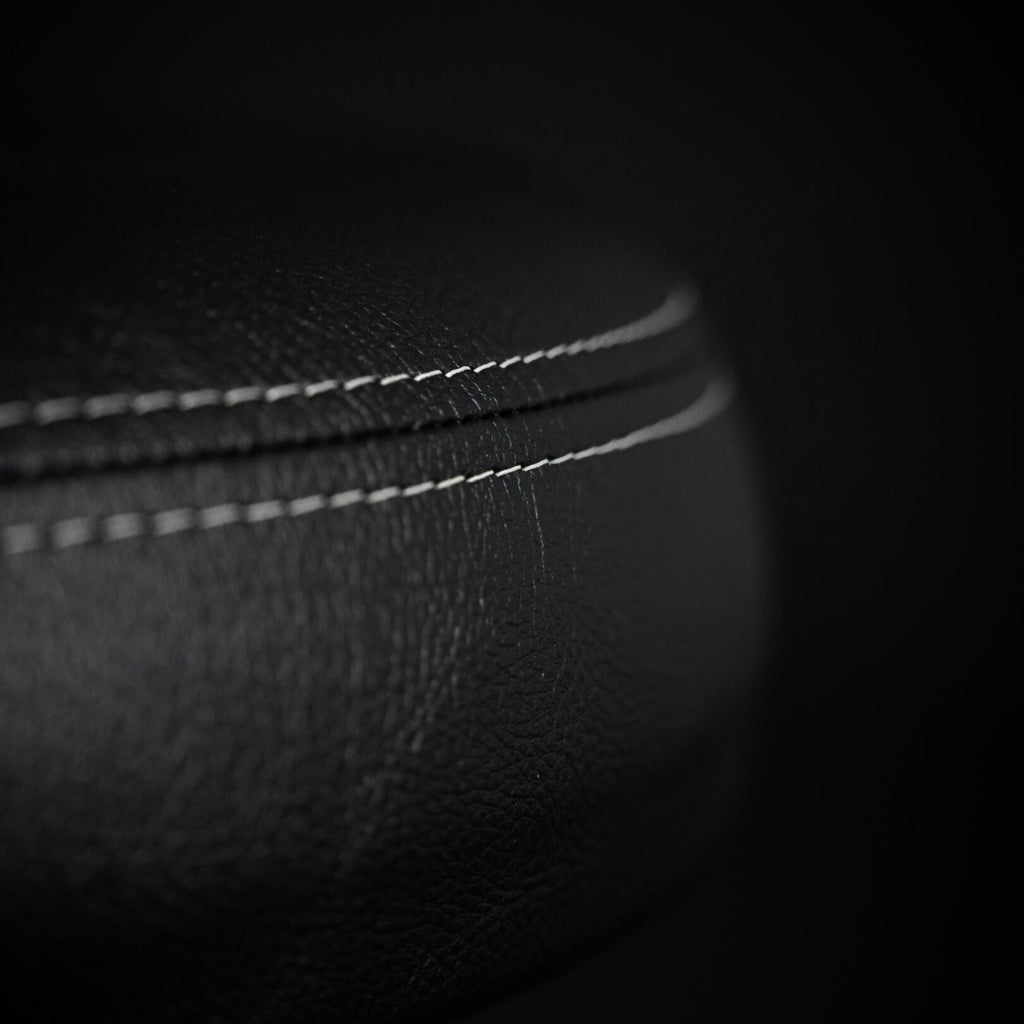 FORD MUSTANG® - SHADOW BLACK (ELEVATED)