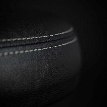 FORD MUSTANG® - SHADOW BLACK