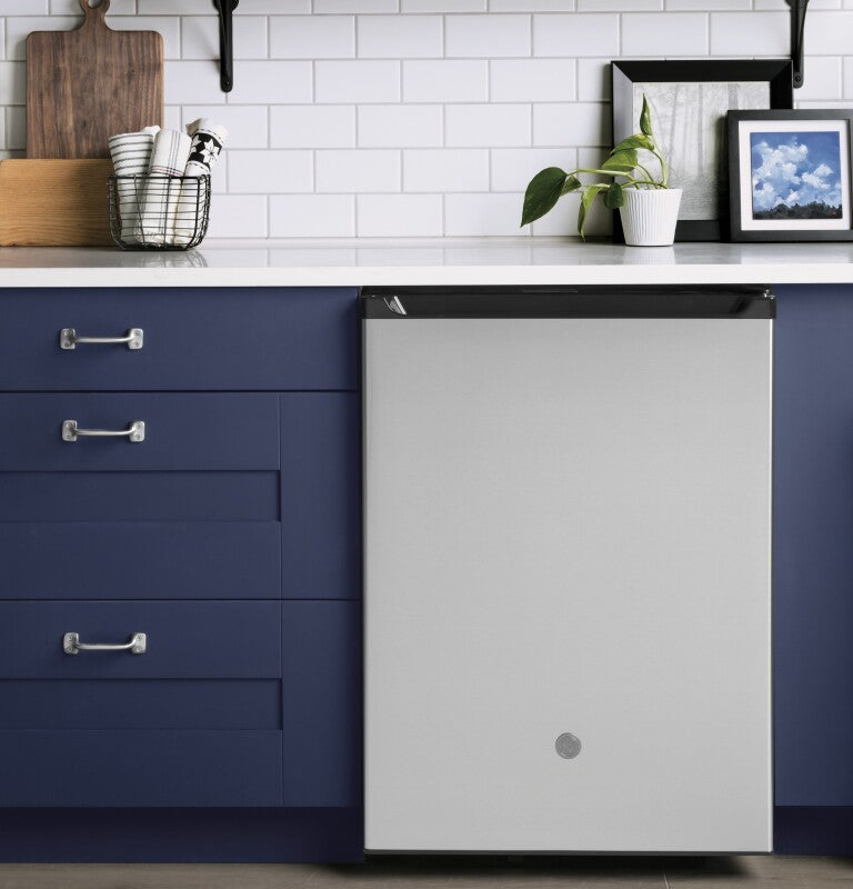 GE  Compact Refrigerator - Stainless Steel (GCE06GSHSB)