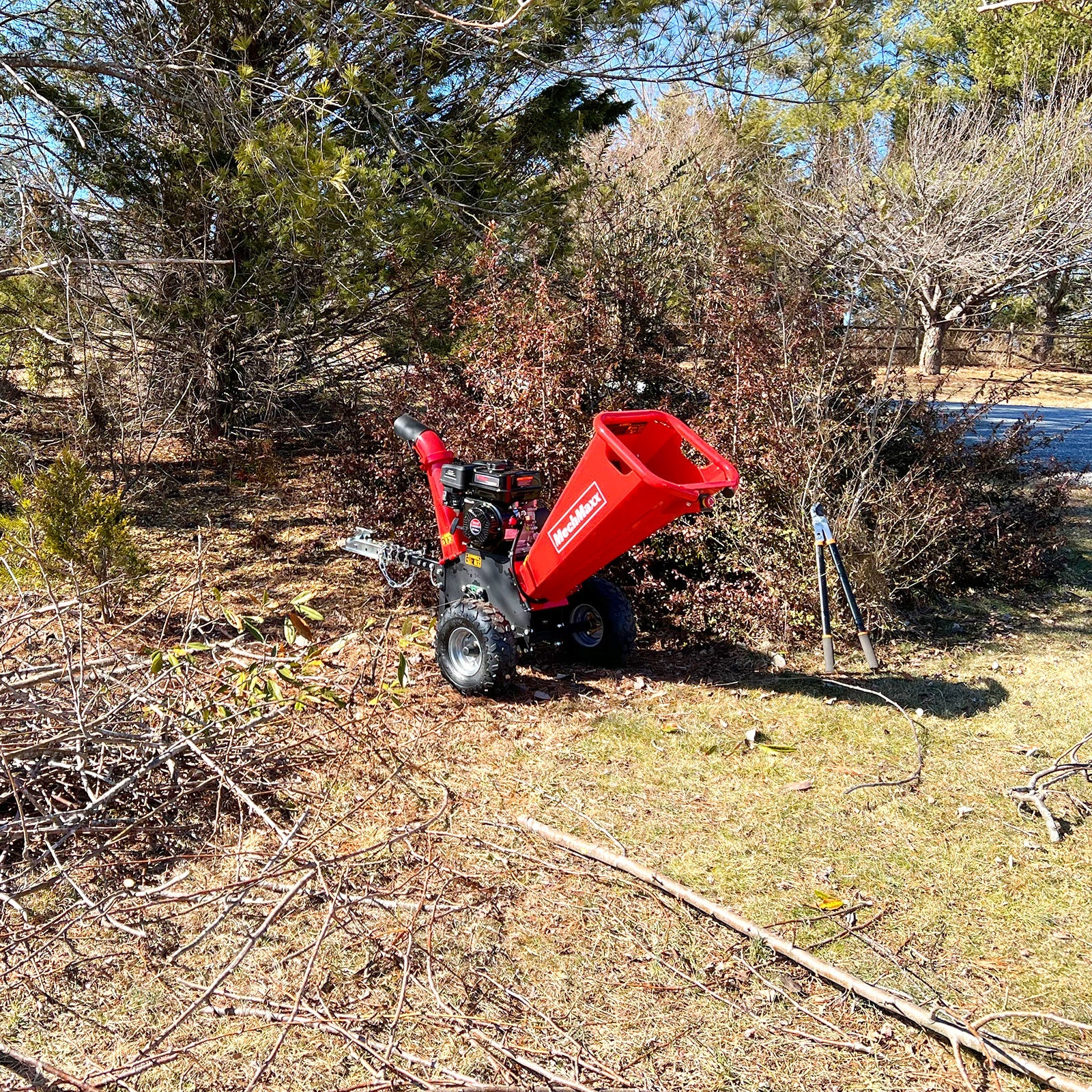4 inch DUCAR 212cc 7hp Gas Engine Powered Wood Chipper with Towbar,  GS650