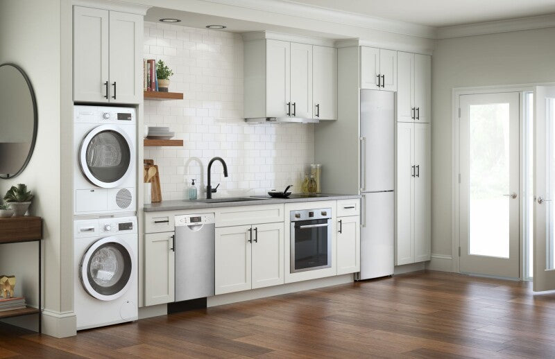Bosch  500 Series Single Wall Oven 24'' - Stainless Steel (HBE5453UC)