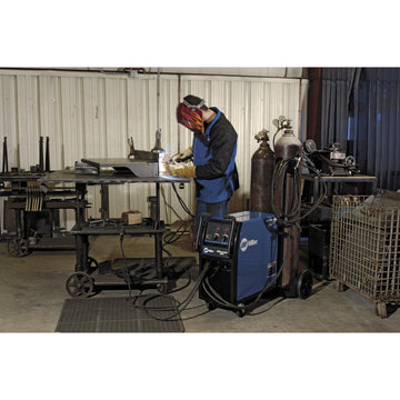 Miller Millermatic 252 MIG Welder w/ Spoolmatic 30A Package - 951960