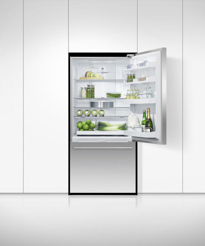 Fisher Paykel  Freestanding Refrigerator Freezer, 32", 17.1 cu ft - Stainless Steel (RF170WDRX5N)