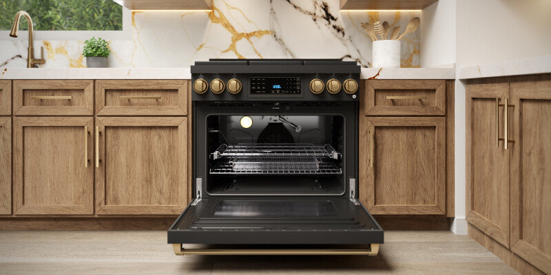 Thor Kitchen  30 Inch Professional Lp Range With Tilt Panel Touch Control In Matte Black Gordon Ramsay Series - Black (RSG30BLP)