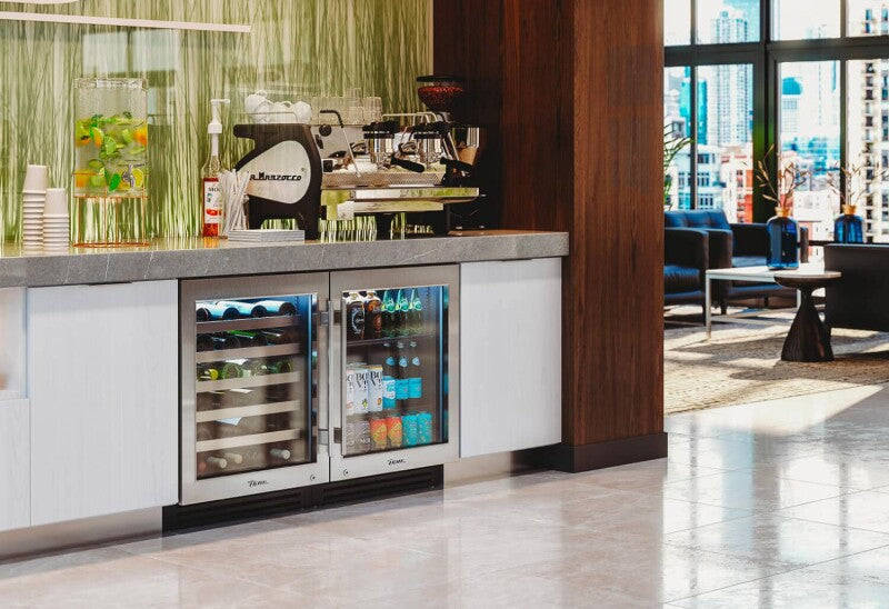 True Residential  24″ ADA Height Beverage Center Stainless Solid - Stainless Steel (TUBADA24RSAS)