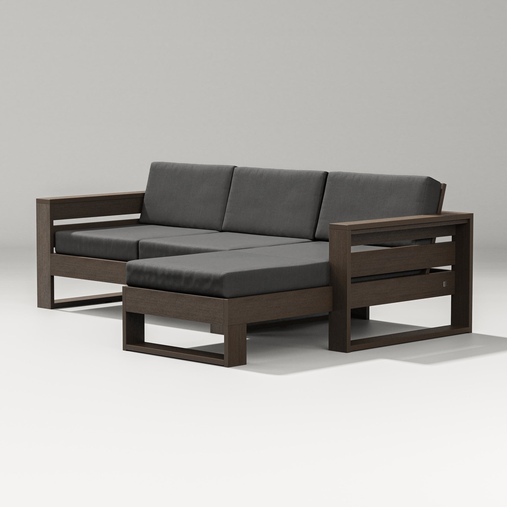 Latitude Right Chaise Sectional