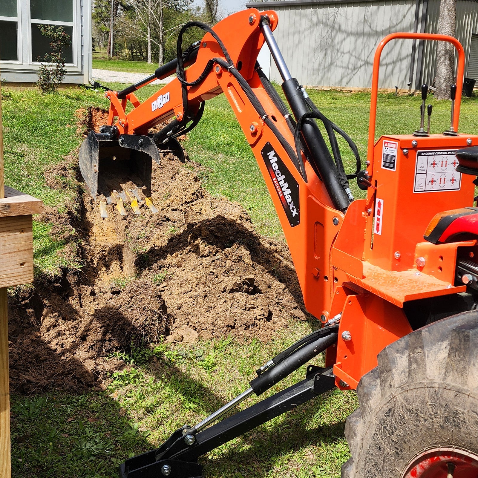 8' Tractor Backhoe Attachment with Hydraulic Thumb,  15" Bucket,  ISO/SAE Switchable Controls,  Self-Contained Hydraulic System,  3 Point Hitch Cat.1 & 2,  20-100 HP,  BH760H