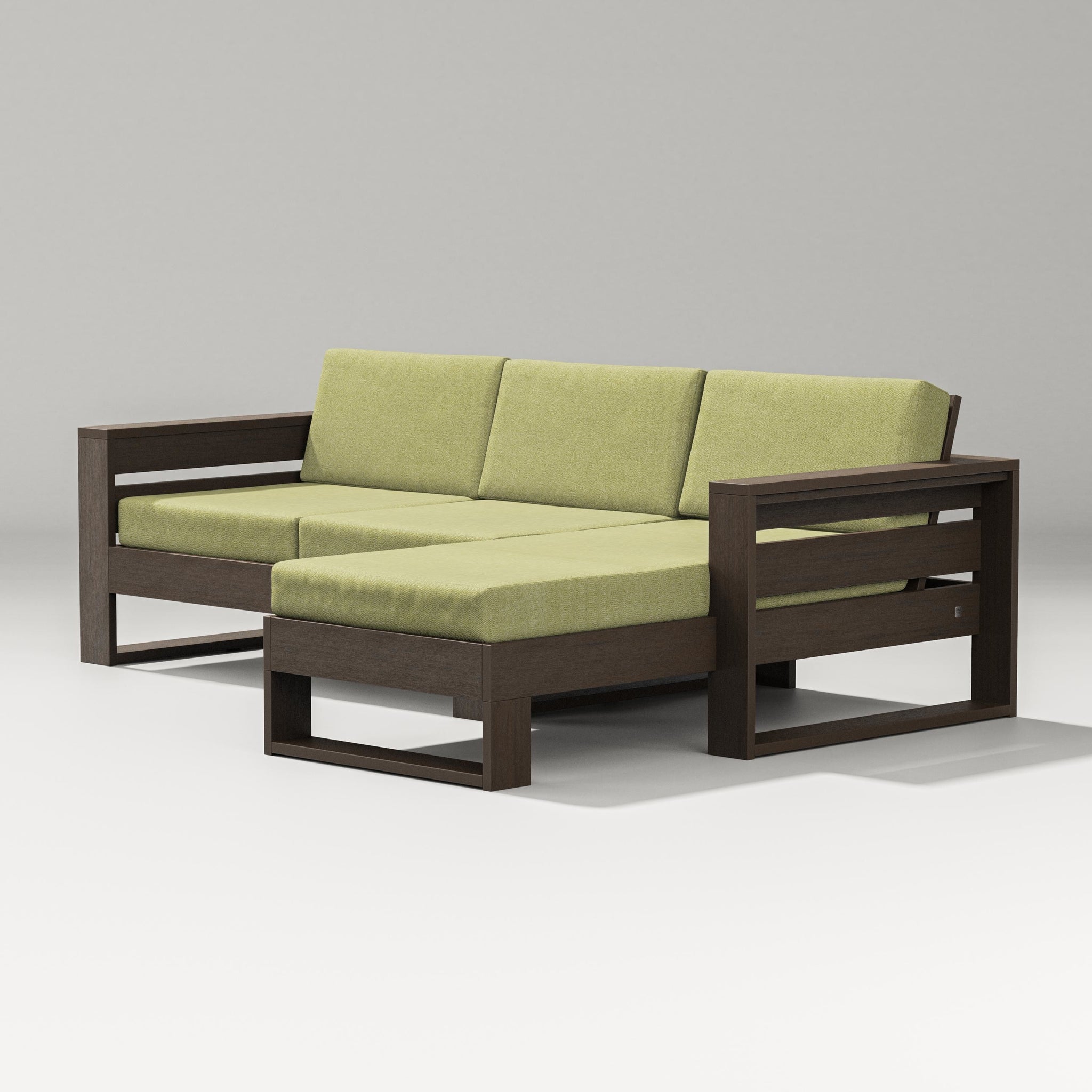 Latitude Right Chaise Sectional