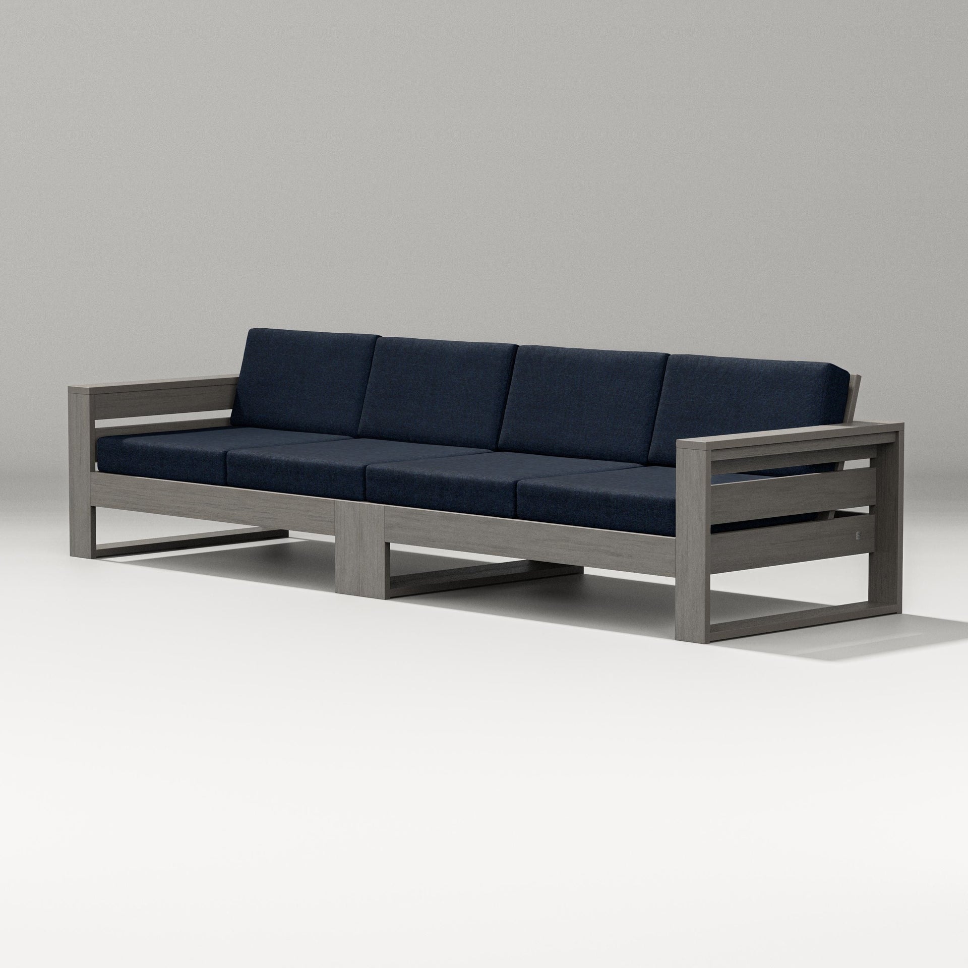 Latitude Straight Sectional