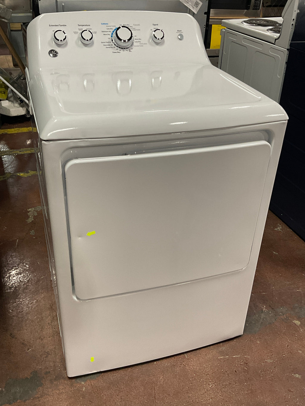 GE® 7.2 cu. ft. Capacity aluminized alloy drum Gas Dryer