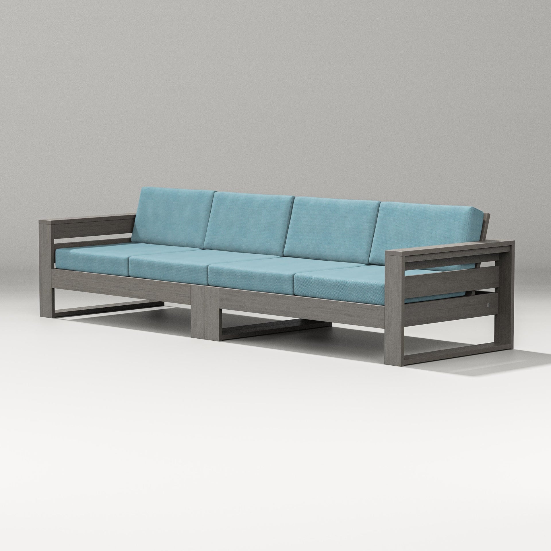 Latitude Straight Sectional