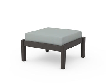 Vineyard Chaise with Arms