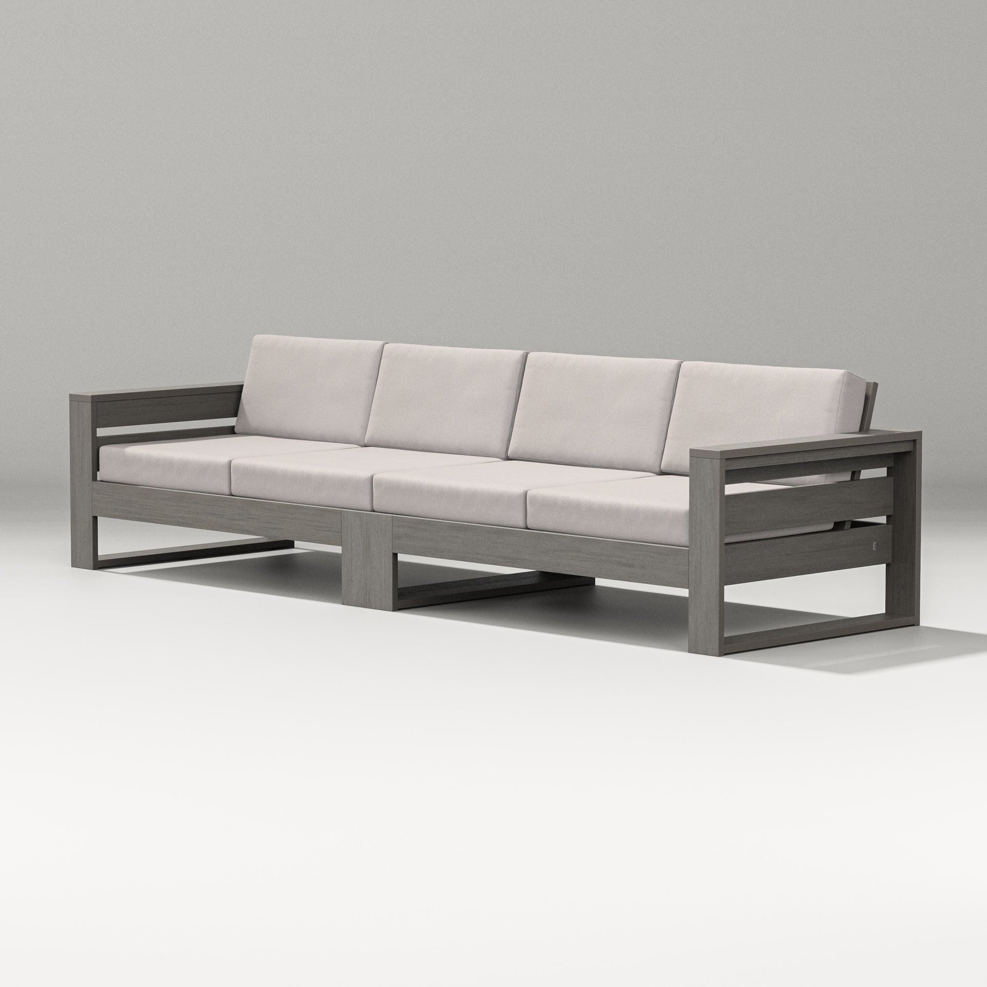 Latitude Straight Sectional