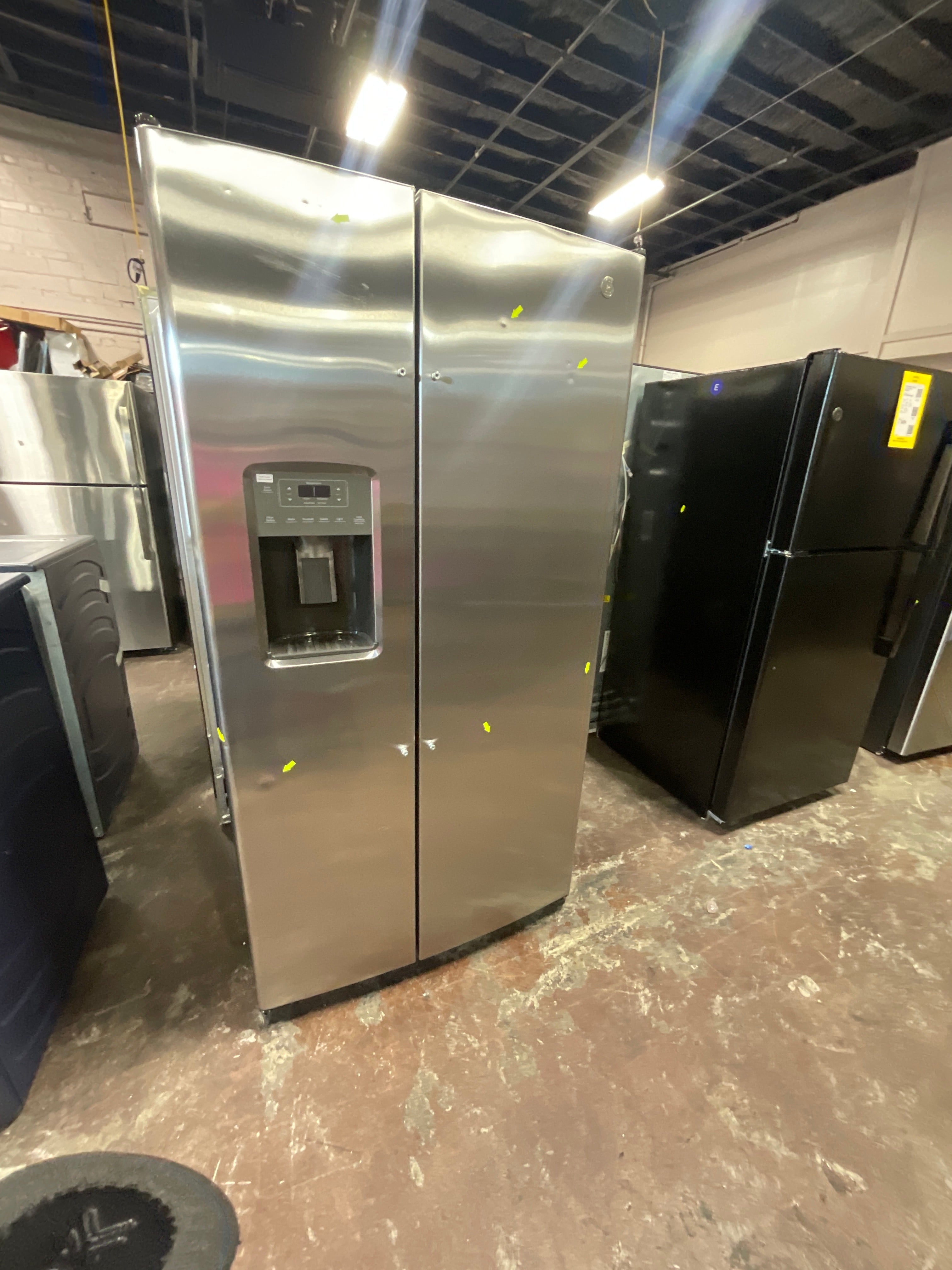GE 25.3 Cu. Ft. Side-By-Side Refrigerator