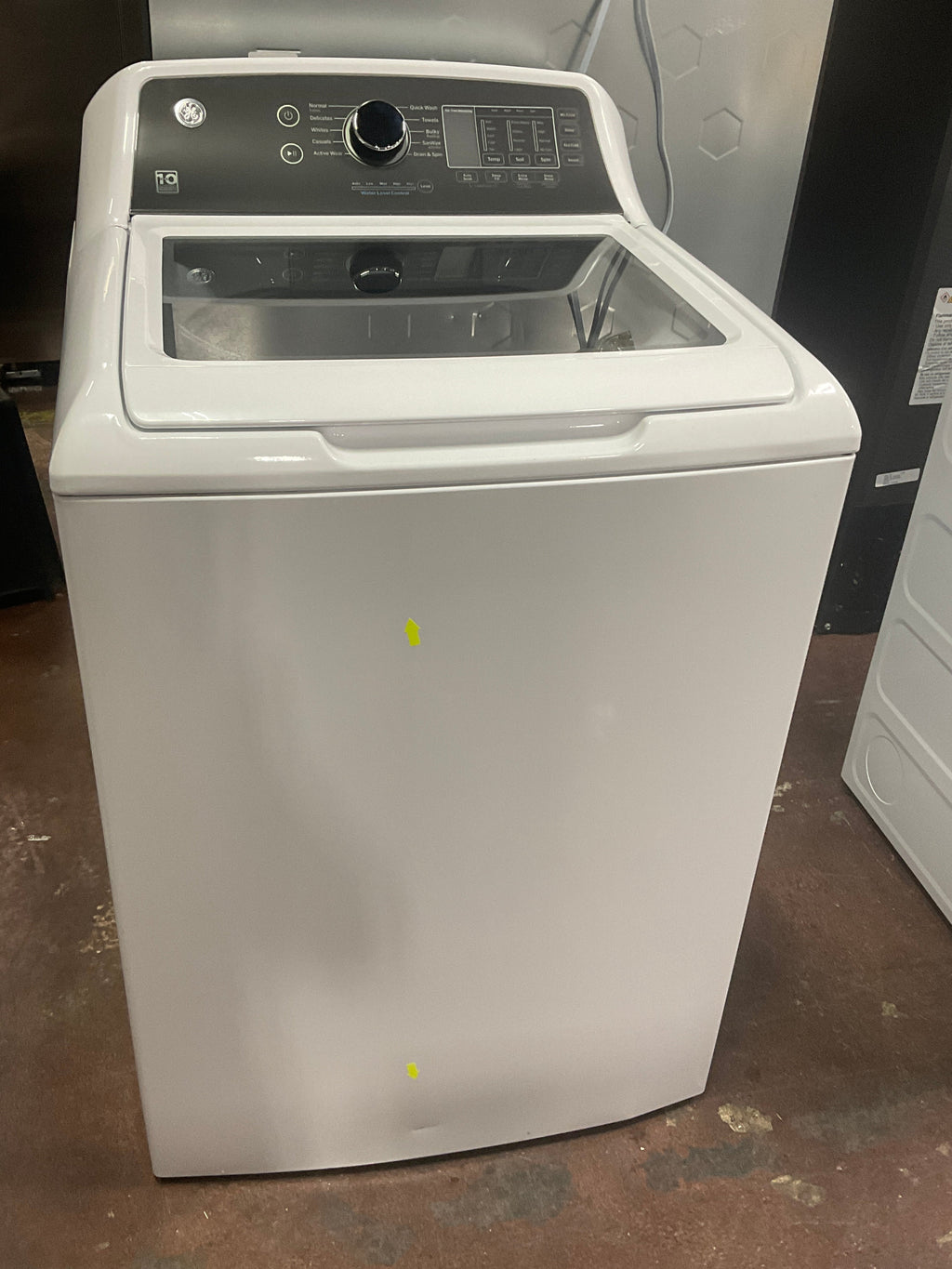 GE GE® 4.5 cu. ft. Capacity Washer with Water Level Control