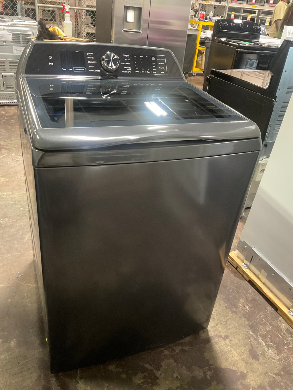 GE Profile™ ENERGY STAR® 5.4 cu. ft. Capacity Washer with Smarter Wash Technology and FlexDispense™
