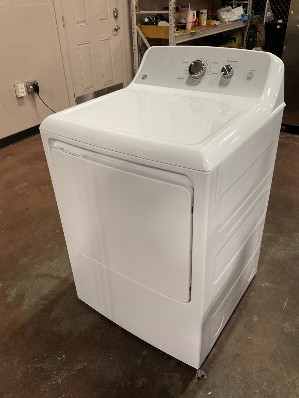 GE GE® 7.2 cu. ft. Capacity Electric Dryer with Up To 120 ft. Venting and Reversible Door