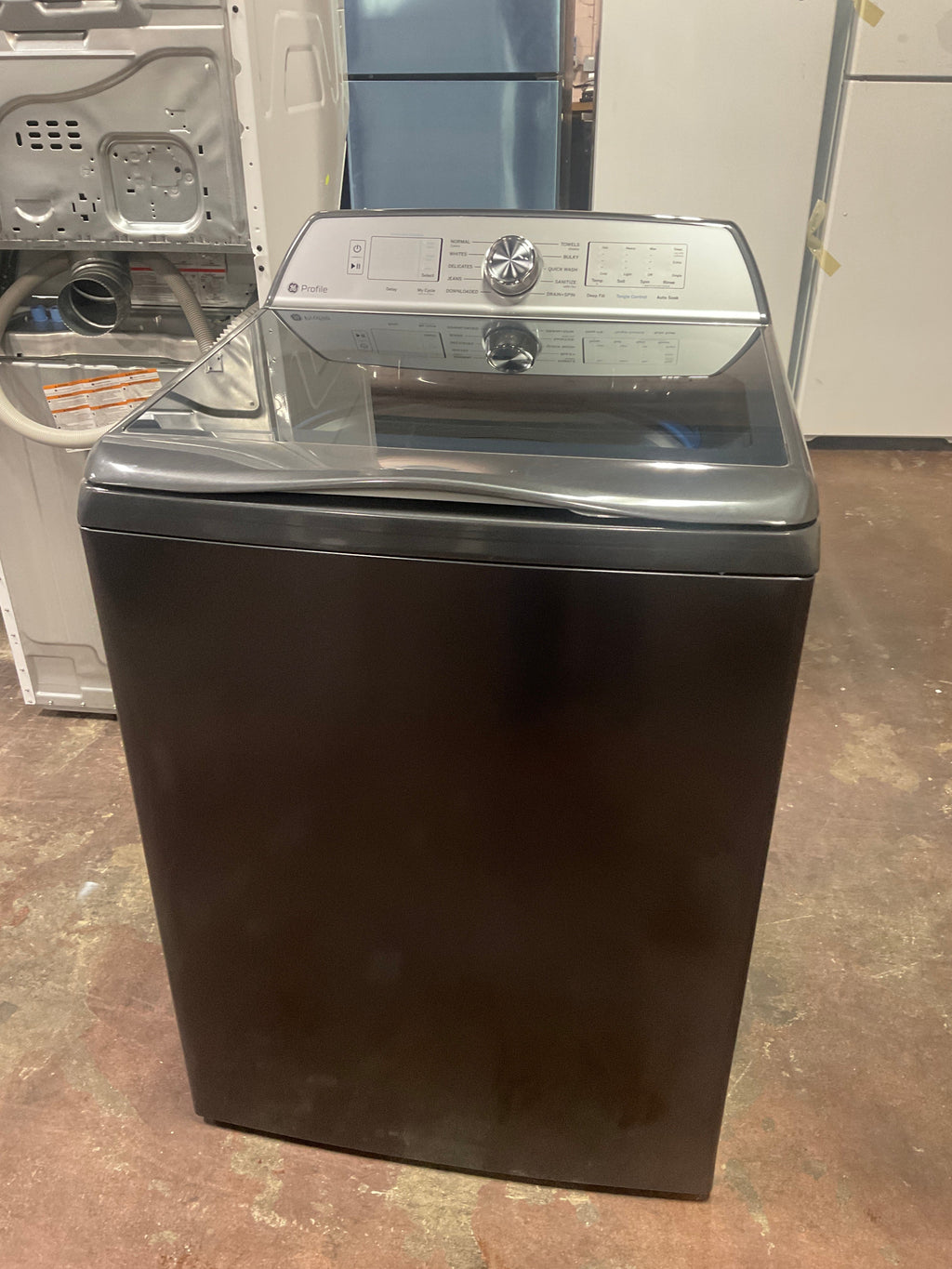 GE Profile™ ENERGY STAR® 5.0 cu. ft. Capacity Washer with Smarter Wash Technology and FlexDispense™