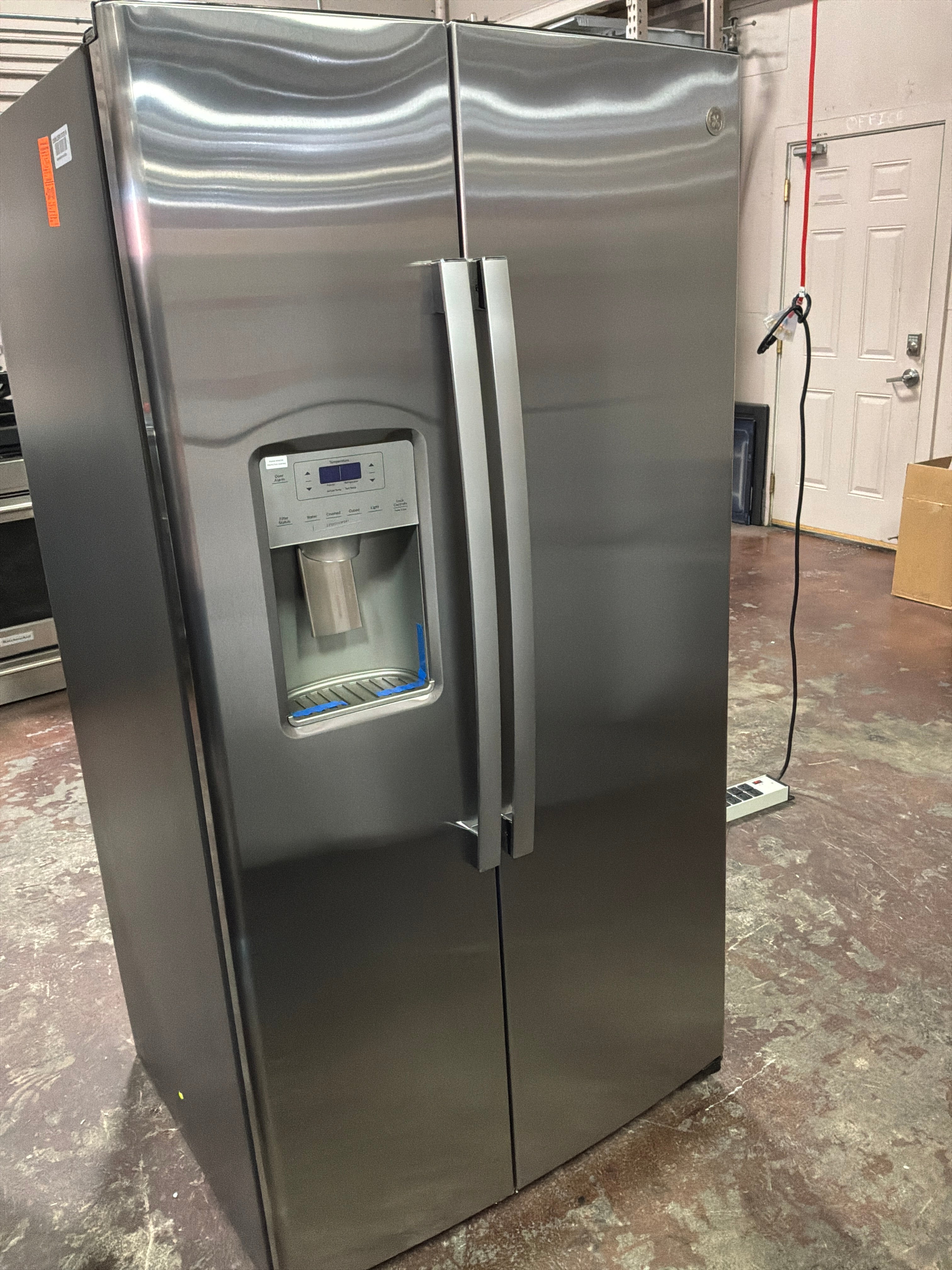 GE 25.1 Cu. Ft. Fingerprint Resistant Side-By-Side Refrigerator