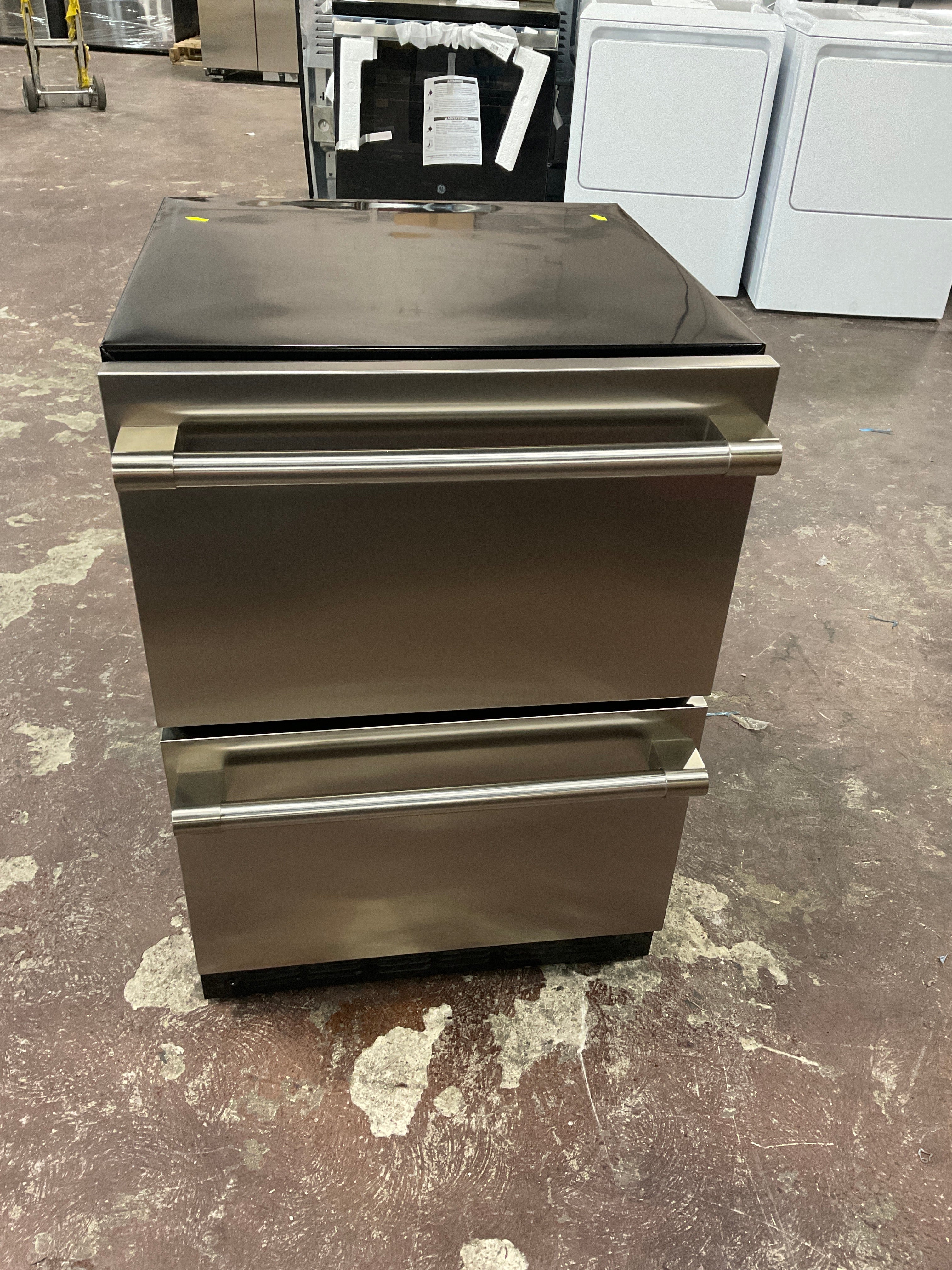 Monogram 24" Double-Drawer Refrigerator