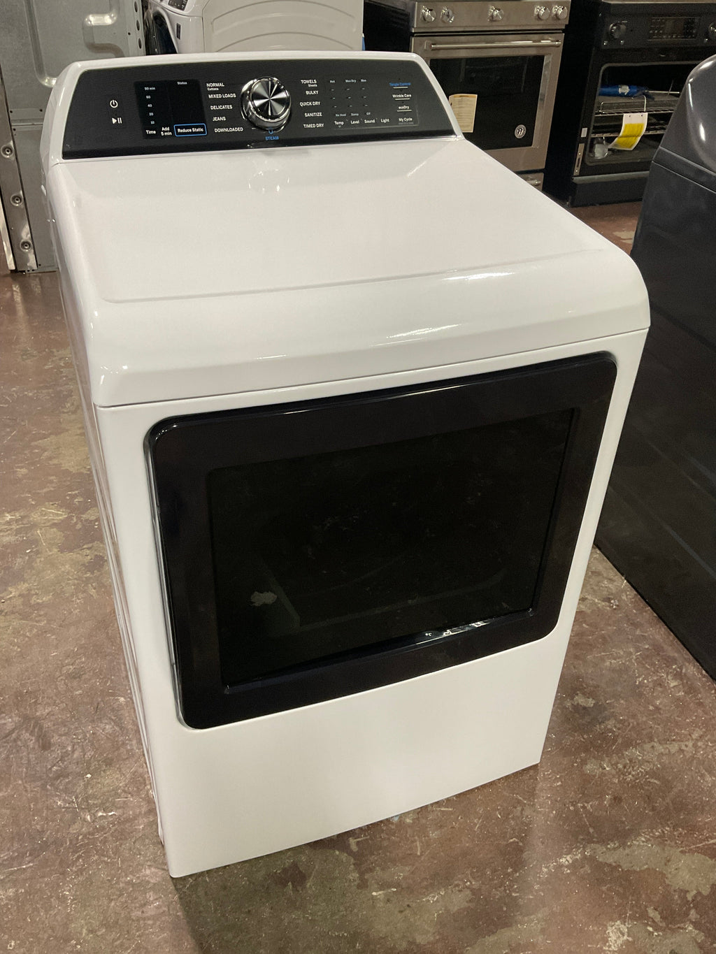 GE Profile™ ENERGY STAR® 7.4 cu. ft. Capacity Smart aluminized alloy drum Electric Dryer with Sanitize Cycle and Sensor Dry