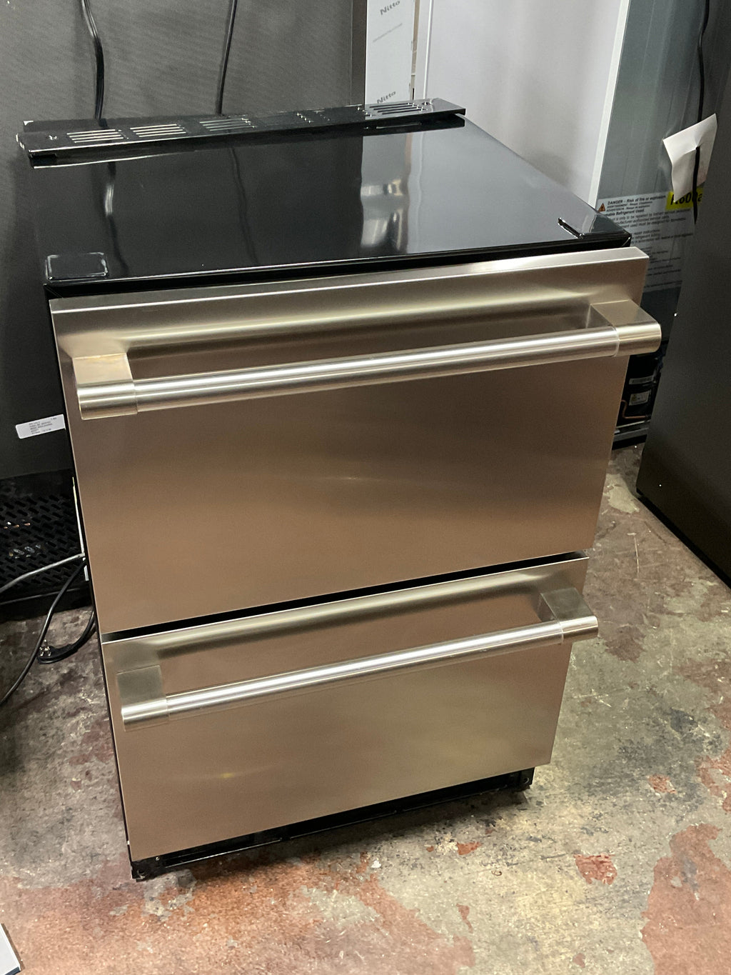 Monogram 24" Double-Drawer Refrigerator