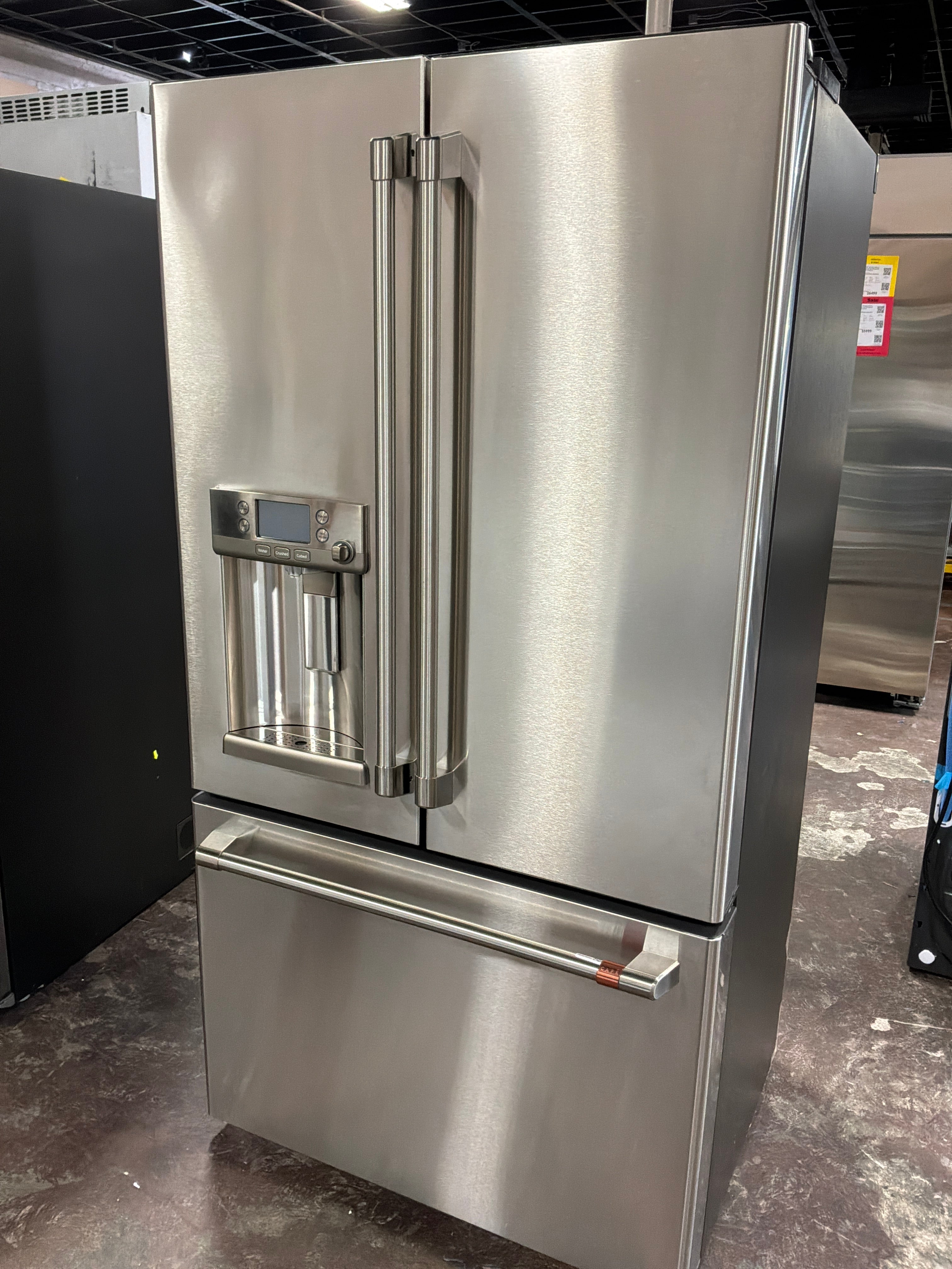 CAFÉ™ ENERGY STAR® 22.1 Cu. Ft. Smart Counter-Depth French-Door Refrigerator with Hot Water Dispenser