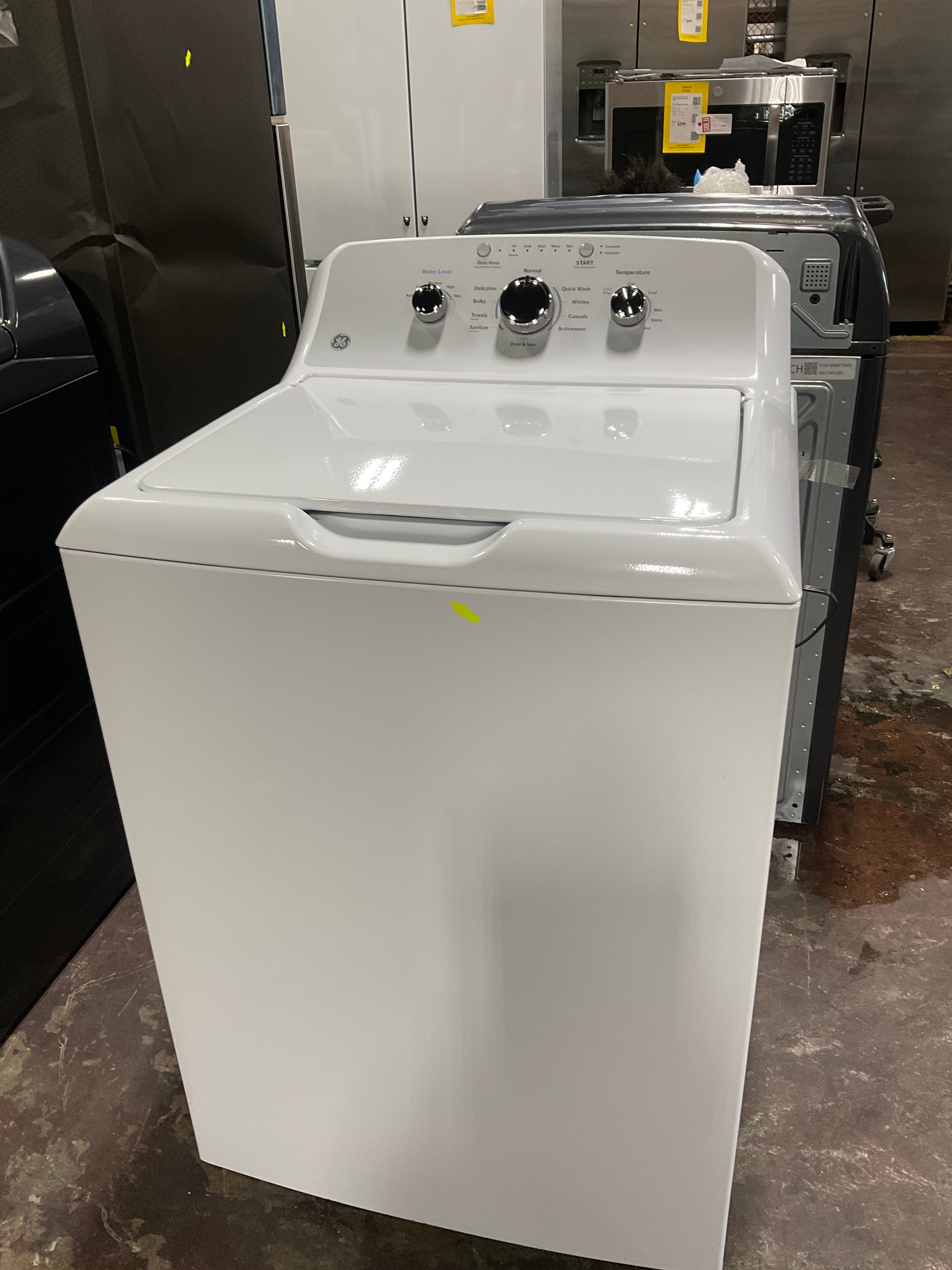GE GE® 4.3 cu. ft. Capacity Washer with Stainless Steel Basket,Cold Plus and Water Level Control