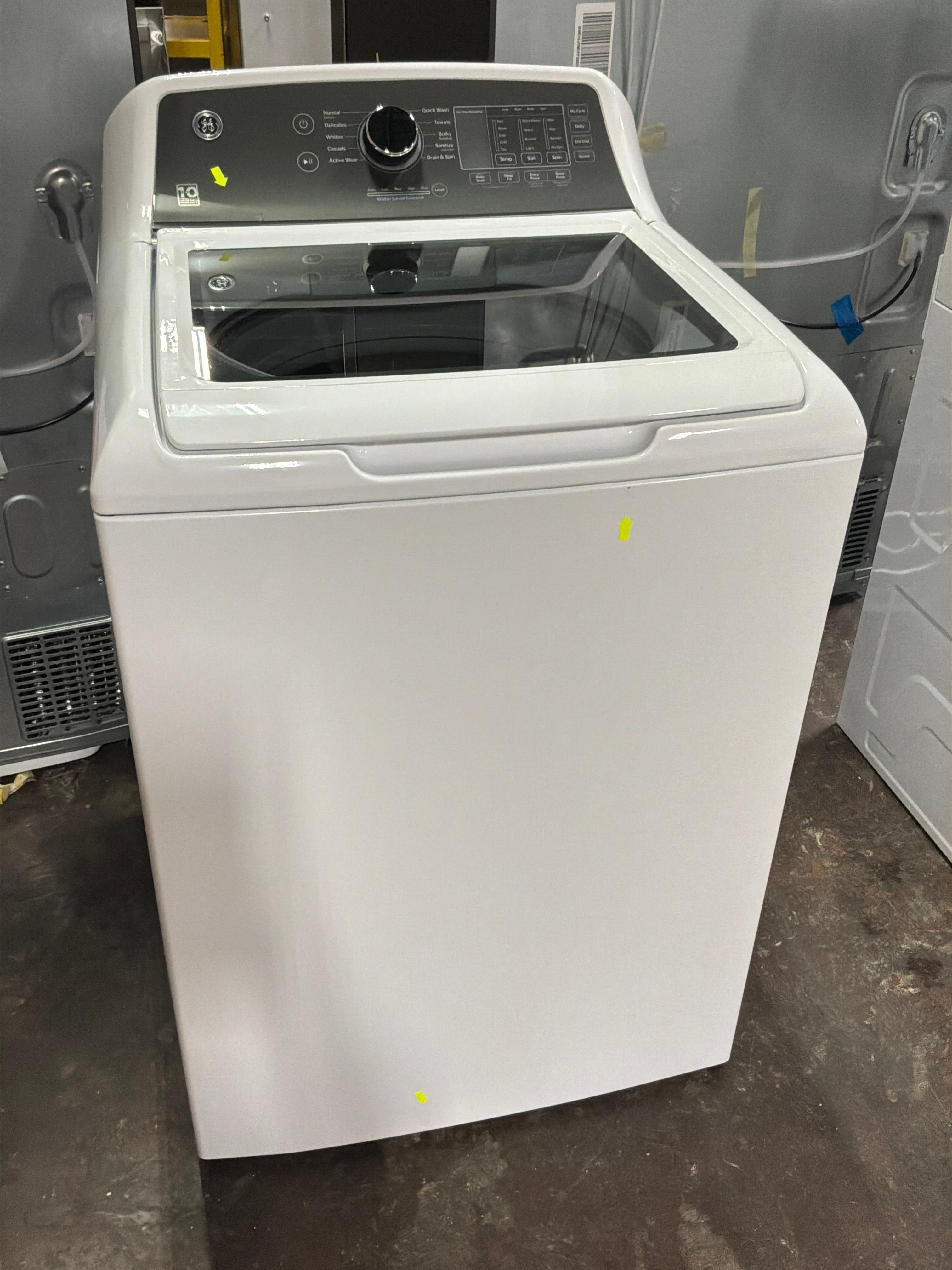 GE GE® 4.5 cu. ft. Capacity Washer with Water Level Control