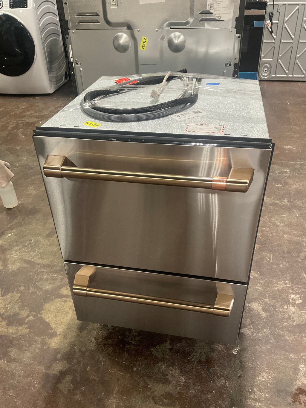 CAFÉ™ Dishwasher Double Drawer