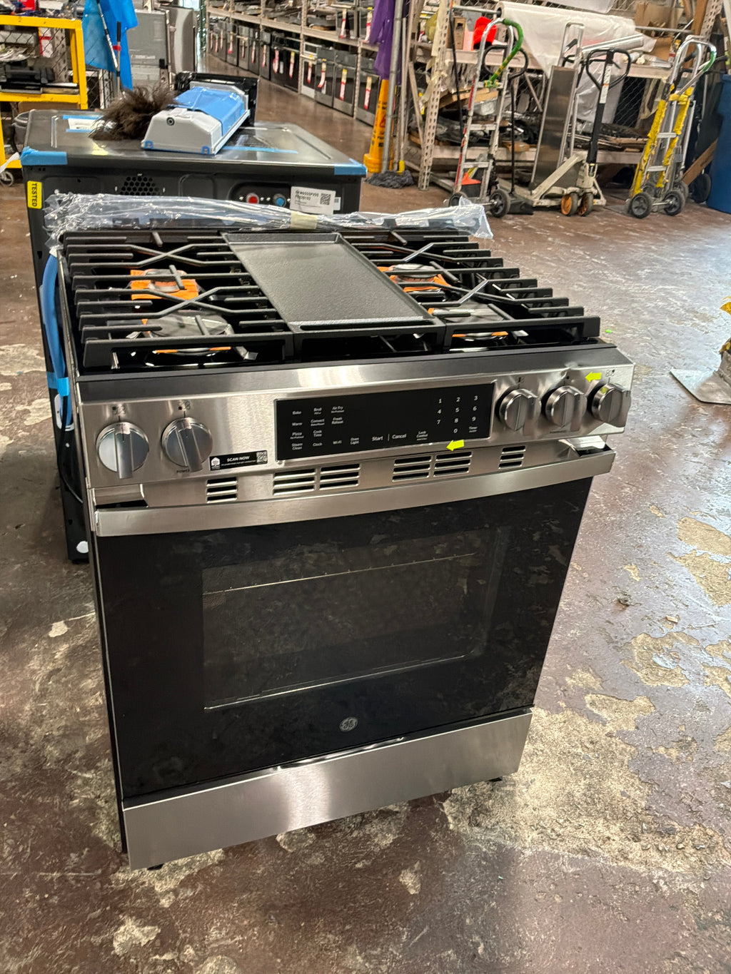GE® 30" Slide-In Front-Control Convection Gas Range with No Preheat Air Fry and EasyWash™ Oven Tray