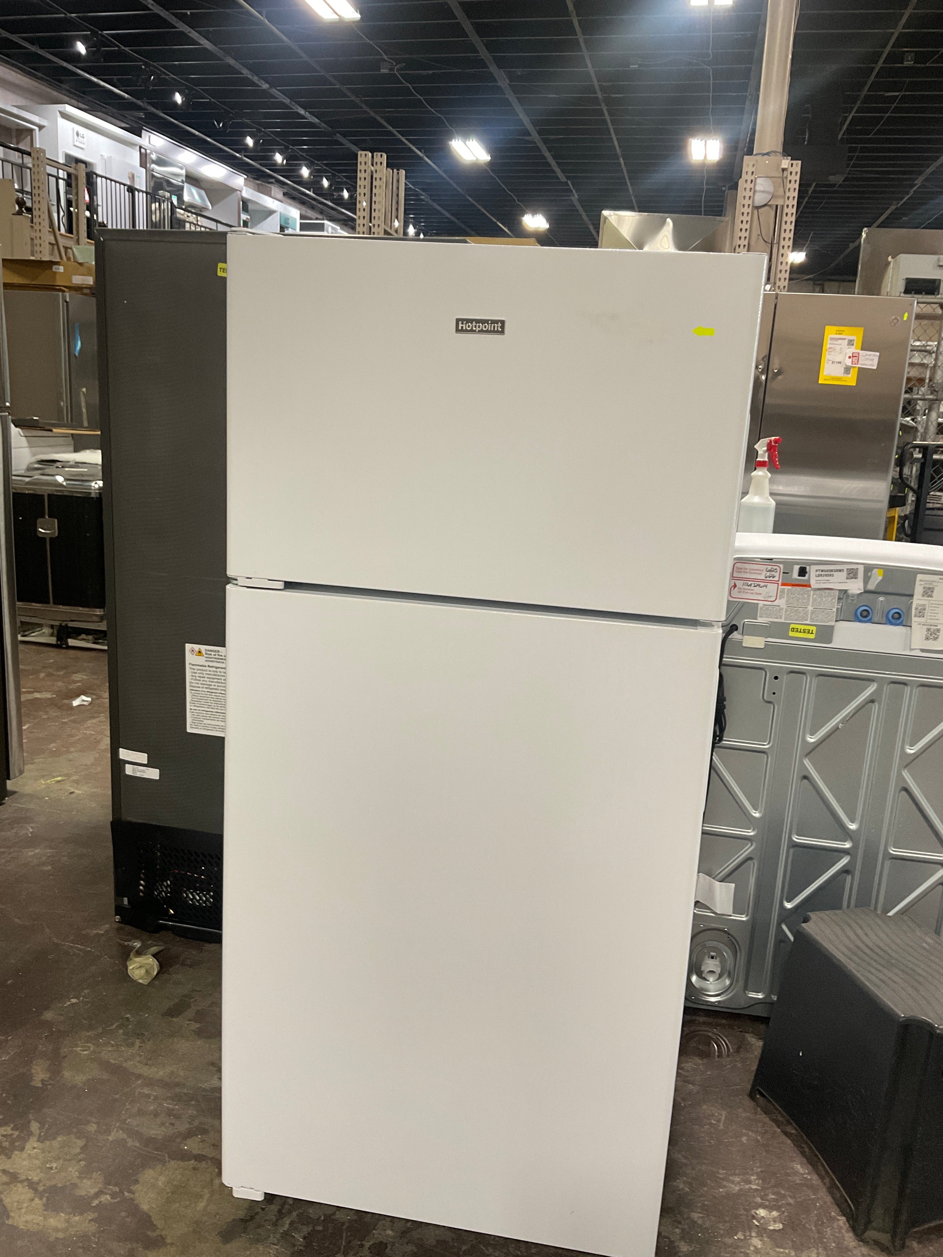 Hotpoint® 15.6 Cu. Ft. Recessed Handle Top-Freezer Refrigerator