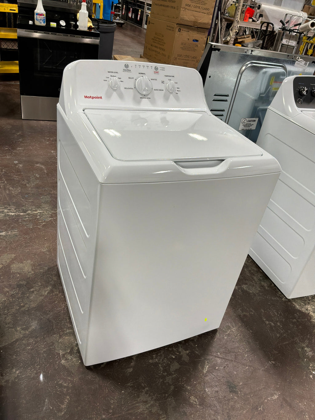 Hotpoint® 4.0 cu. ft. Capacity Washer with Stainless Steel Basket,Cold Plus and Water Level Control