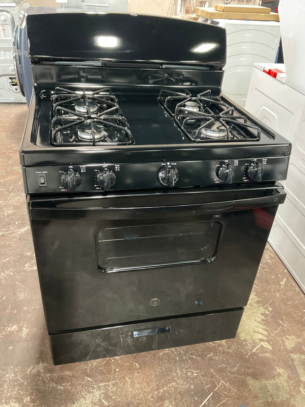 GE® 30" Free-Standing Front Control Gas Range